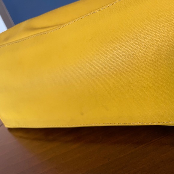 Tory Burch Yellow Handbag - Picture 2 of 9